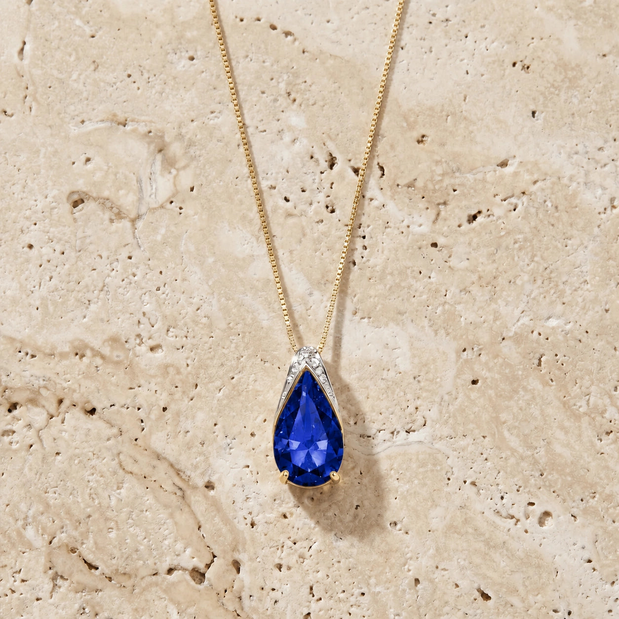 Yellow Gold Pendant Necklace Sapphire 10K — Gilda