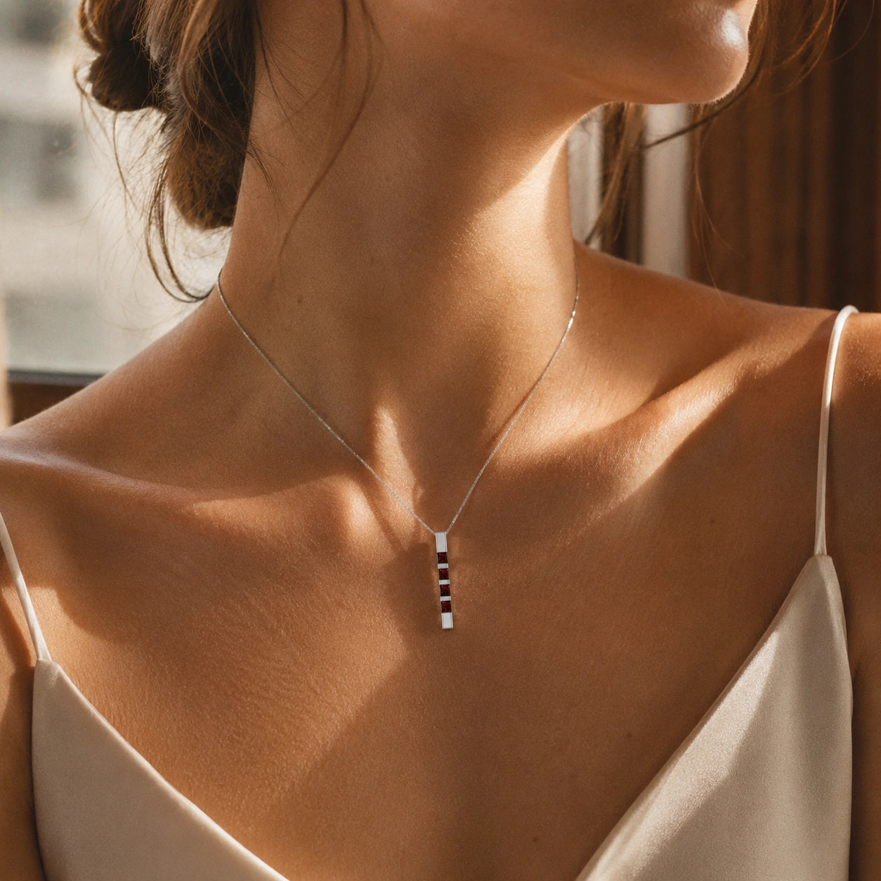 White Gold Eternal Necklace Garnet 10K — Gioconda