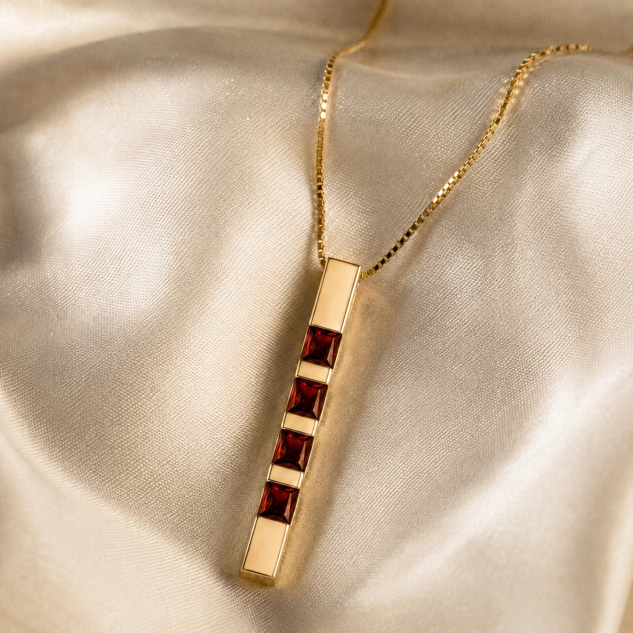 Yellow Gold Eternal Necklace Garnet 10K — Gioconda