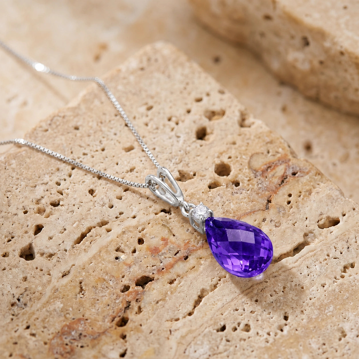 White Gold Diamond & Amethyst — Genoveva