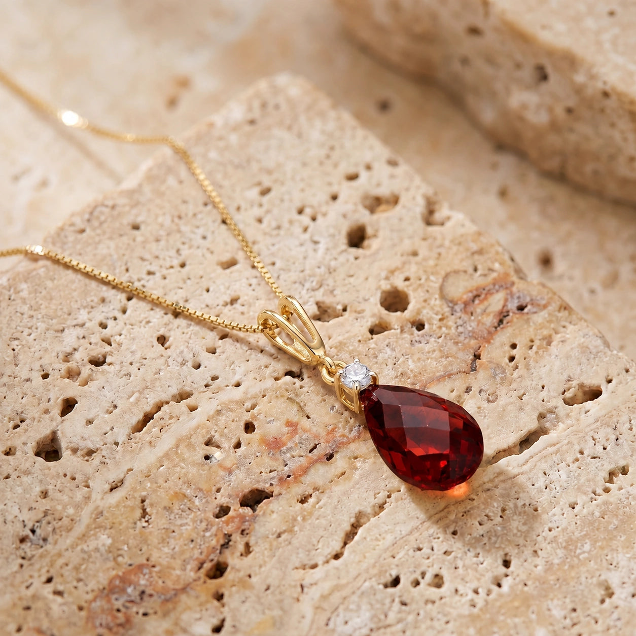 Yellow Gold Diamond & Garnet — Genoveva
