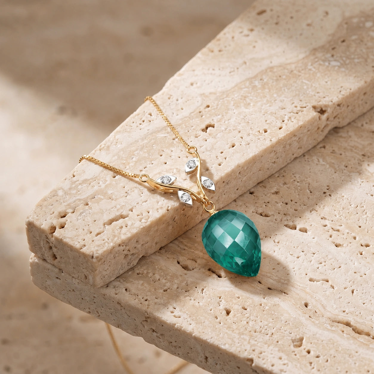 Yellow Gold Pendant Necklace Emerald 10K — Crescenza