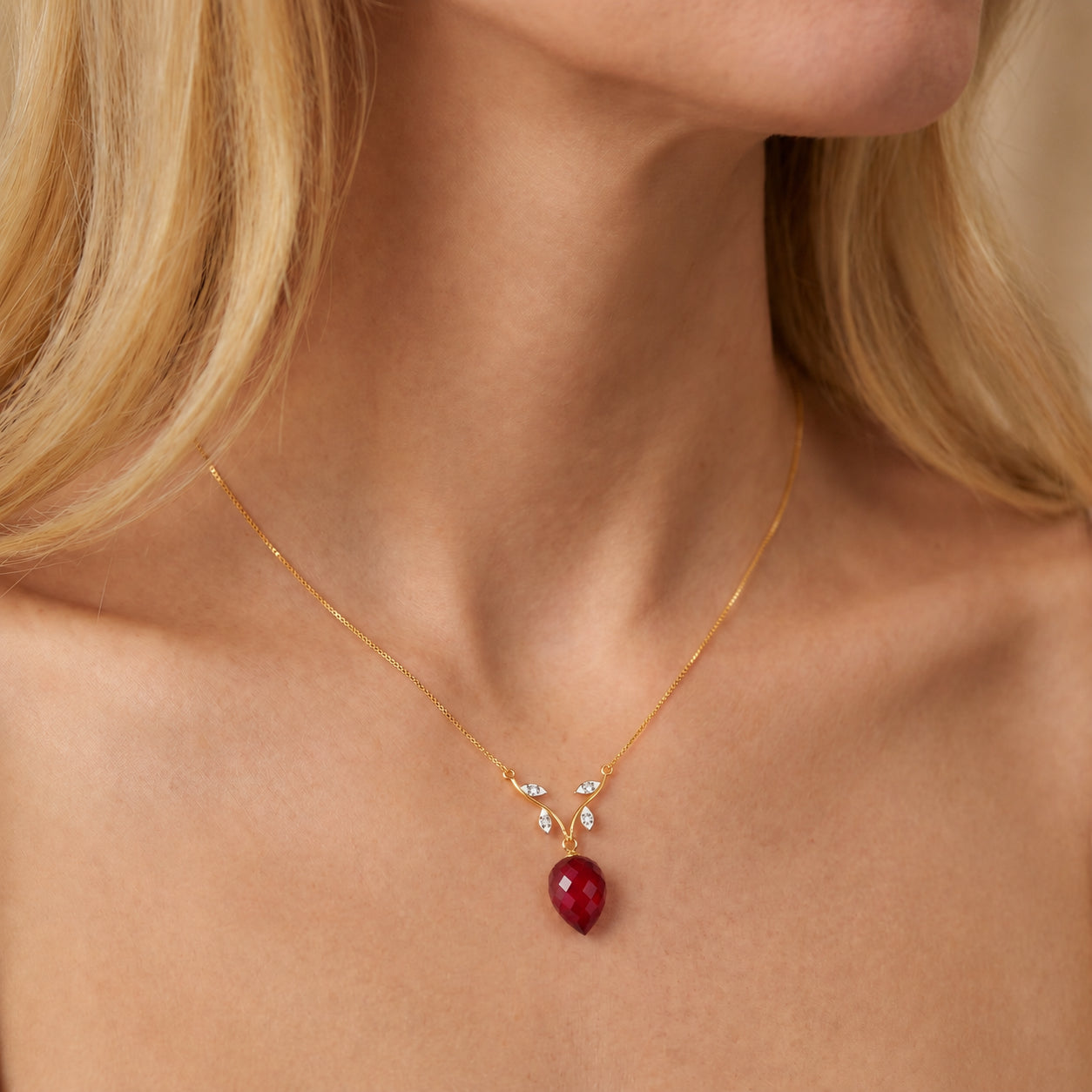Yellow Gold Pendant Necklace Blue Topaz 10K — Crescenza