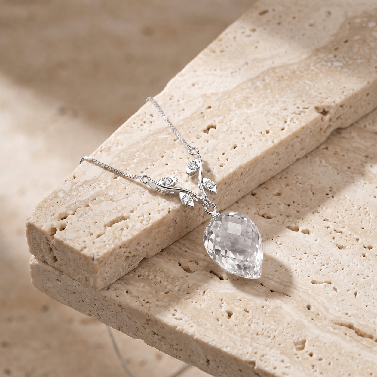 White Gold Pendant Necklace Spinel 10K — Crescenza