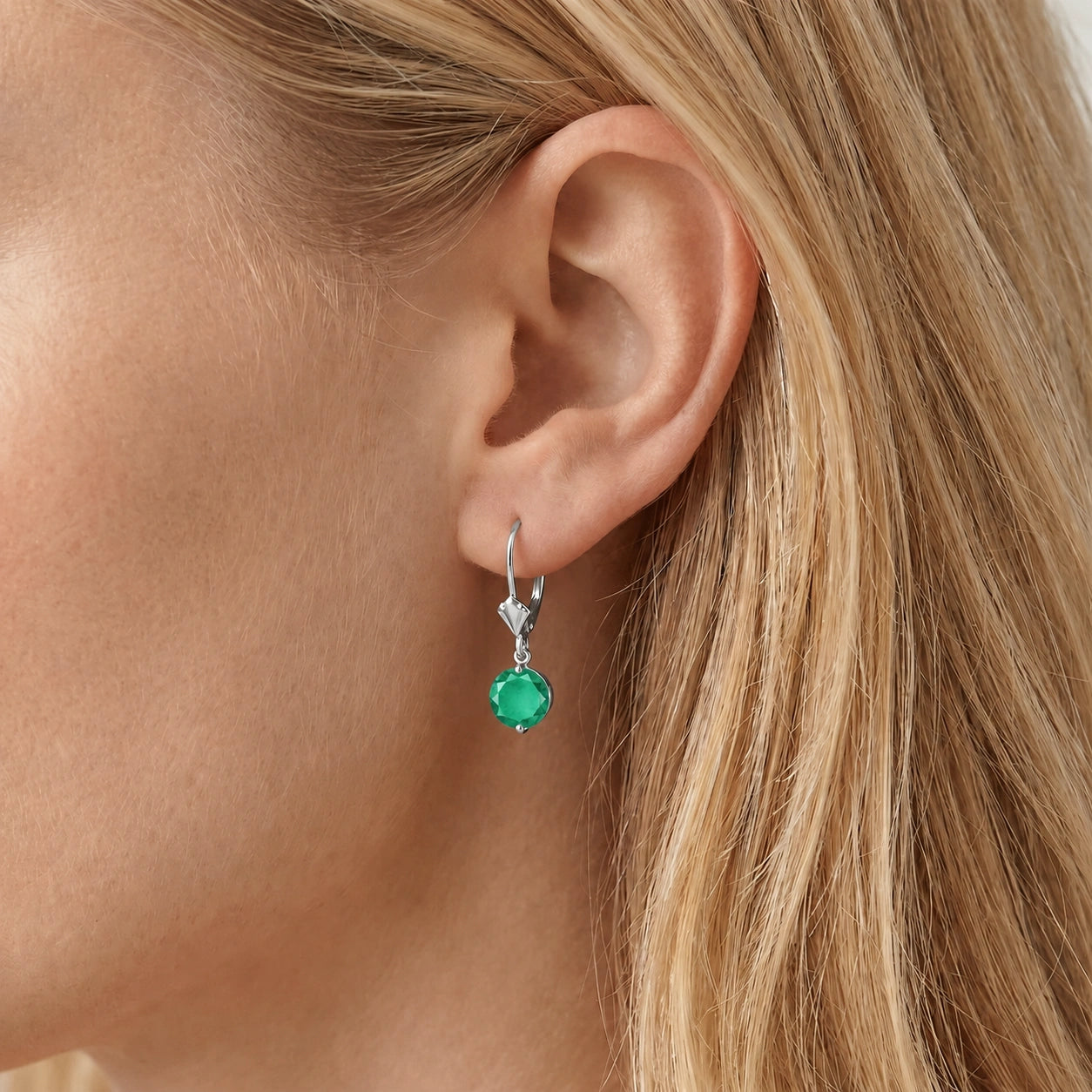 White Gold Emerald — Mariabrunella