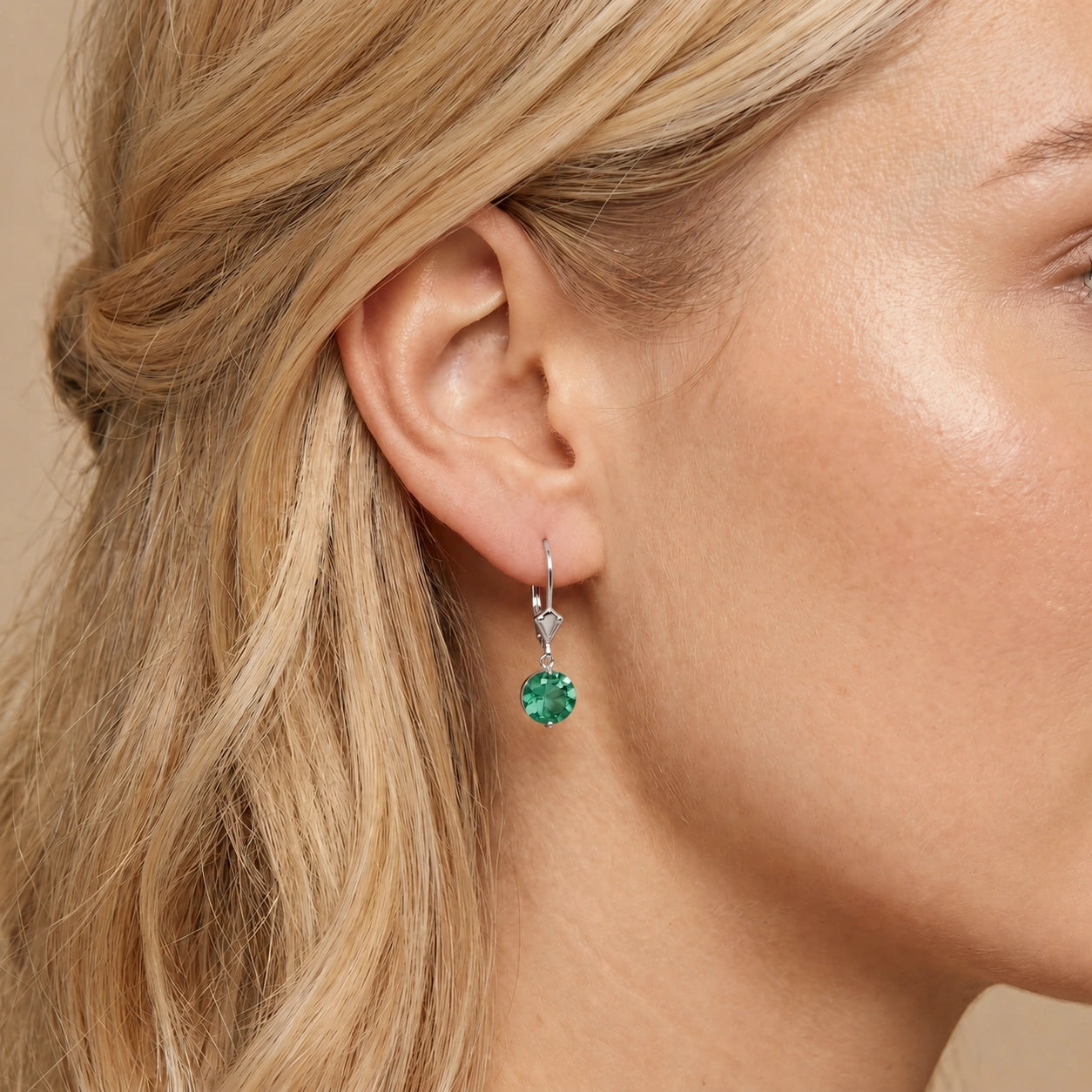 White Gold Emerald — Mariabrunella
