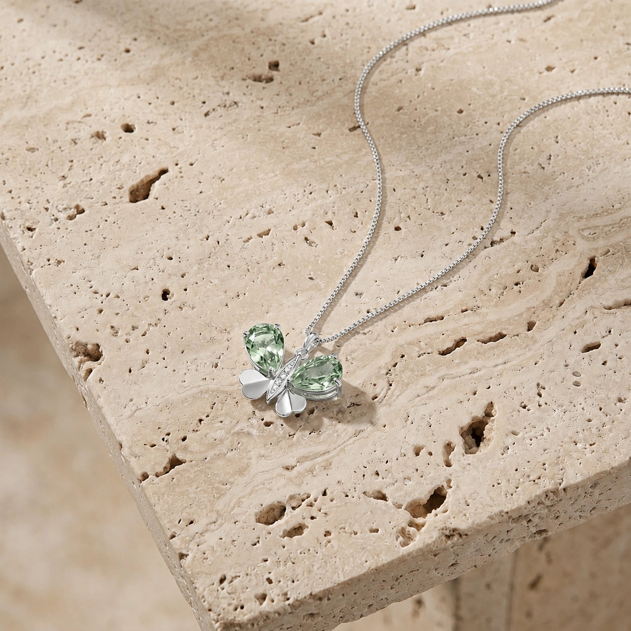 White Gold Atelier Pendant Necklace Green Amethyst 10K — Flaminia