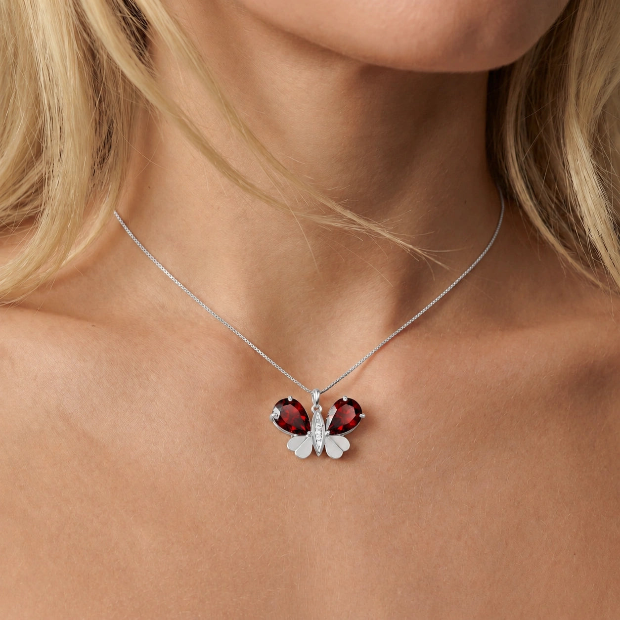 White Gold Atelier Pendant Necklace Garnet 10K — Flaminia