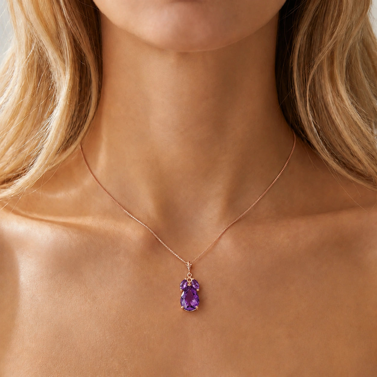 Rose Gold Rose Necklace Garnet 10K — Nina