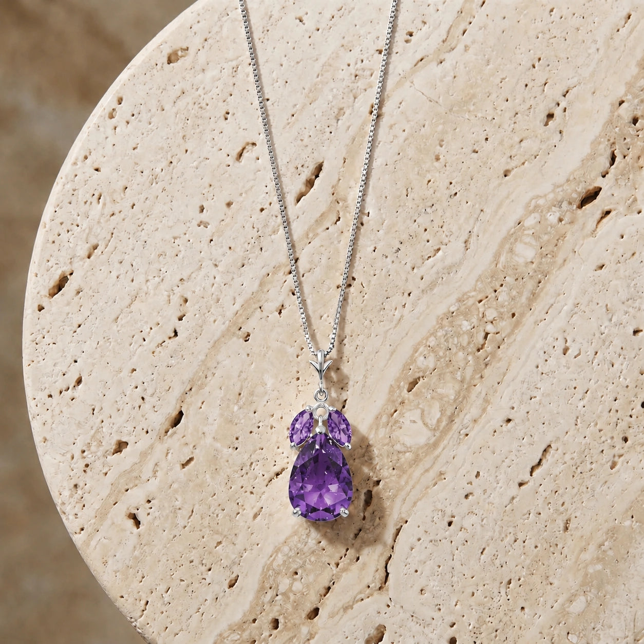 White Gold Rose Necklace Garnet 10K — Nina