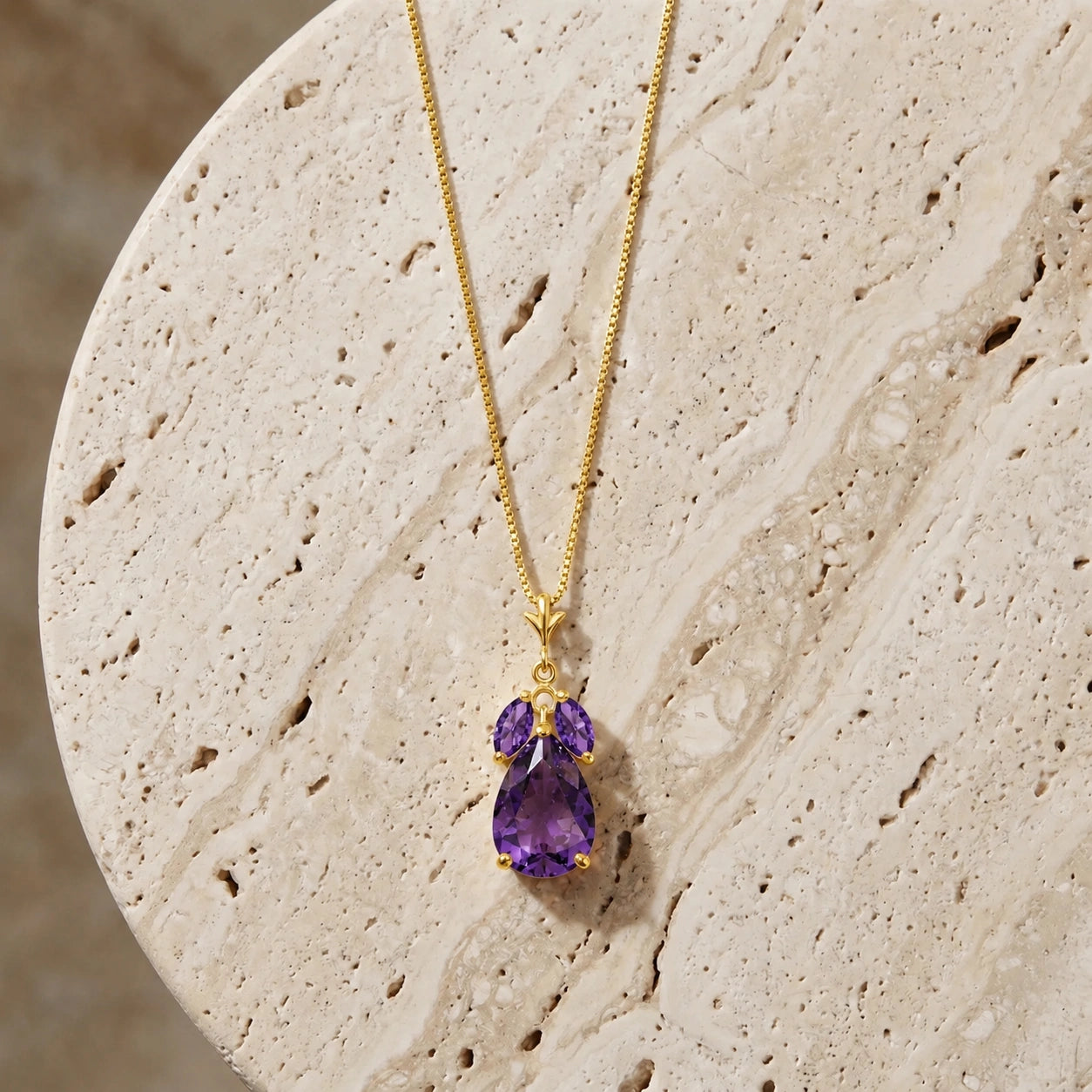Yellow Gold Rose Necklace Garnet 10K — Nina