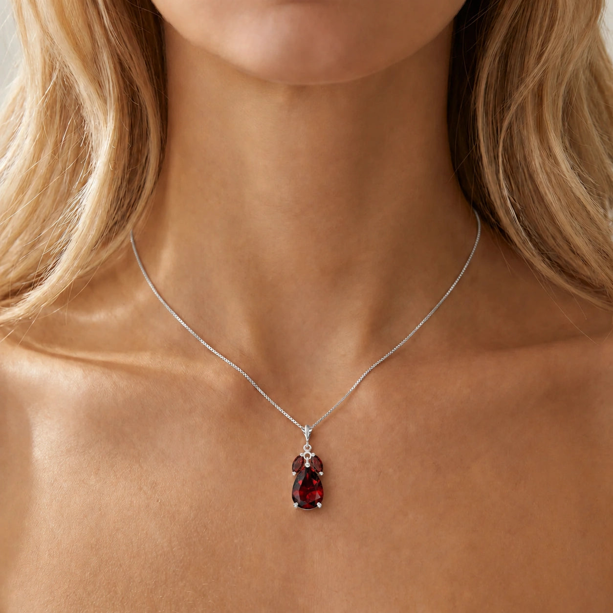 White Gold Rose Necklace Green Amethyst 10K — Nina