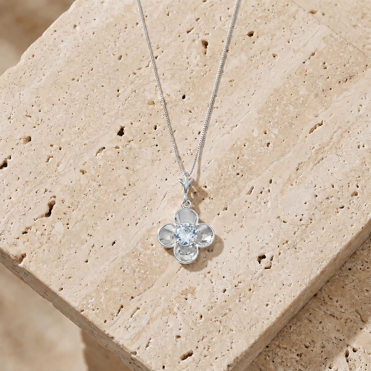 White Gold Heritage Necklace Aquamarine 10K — Malvina