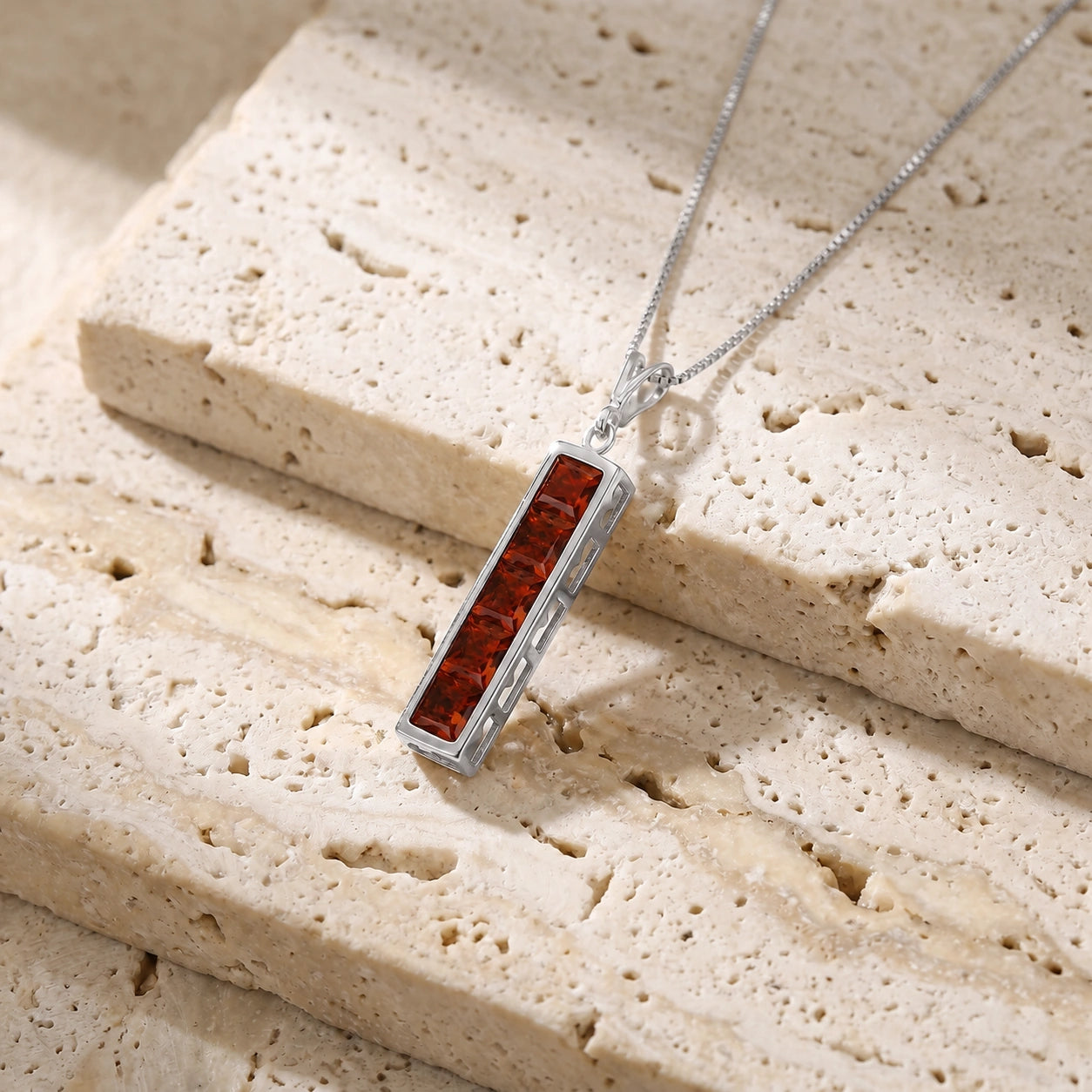 White Gold Necklace Peridot 10K — Giulietta