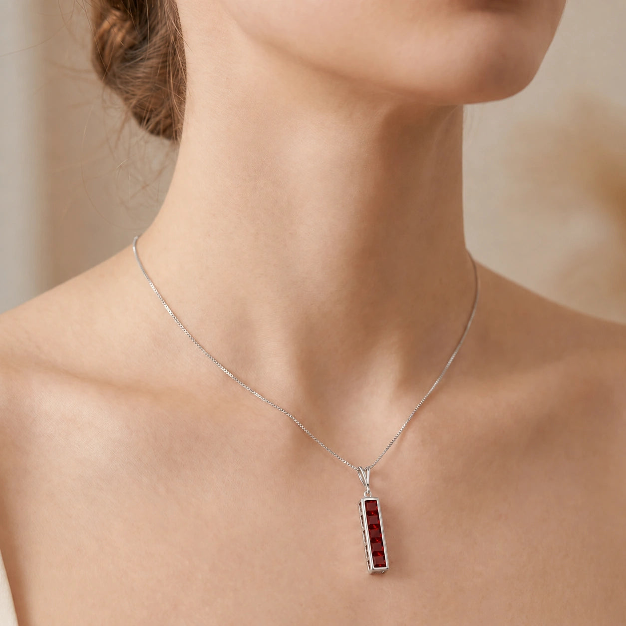 White Gold Necklace Peridot 10K — Giulietta