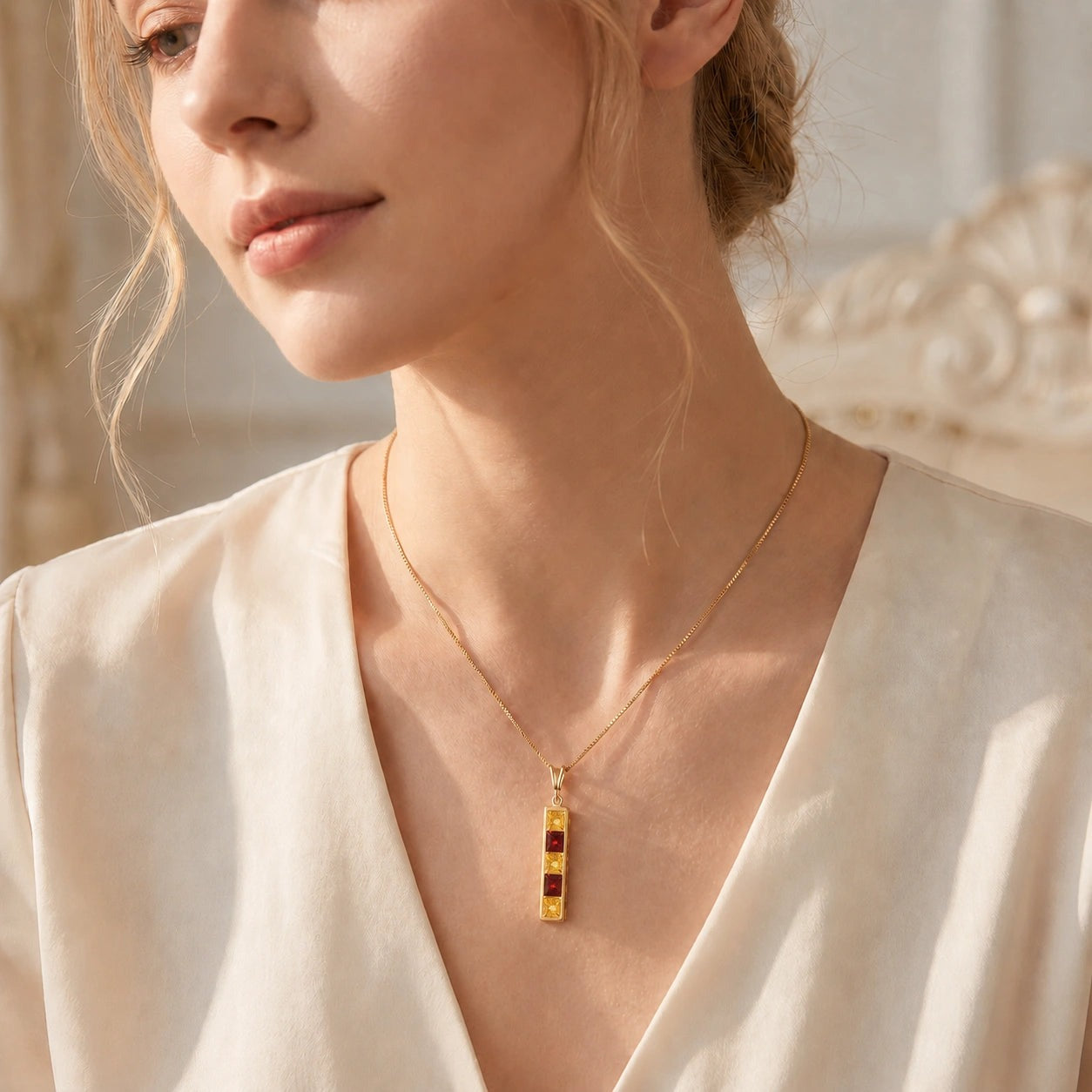 Yellow Gold Necklace White Topaz 10K — Giulietta