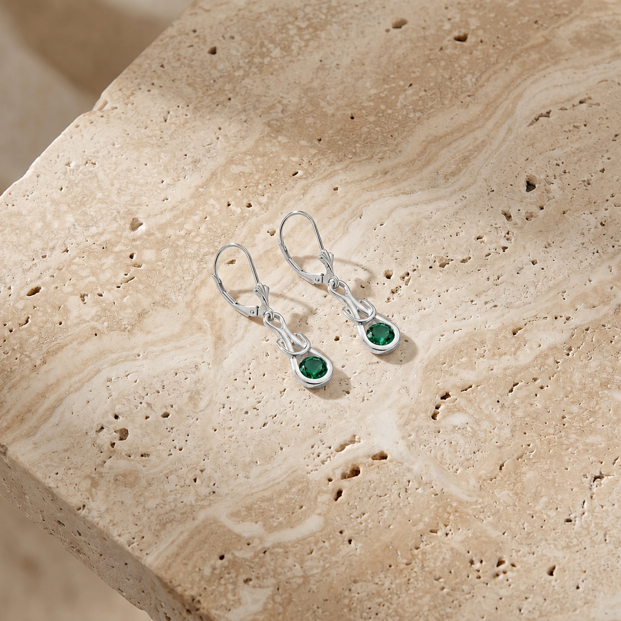 White Gold Earrings Emerald 10K — Damiana