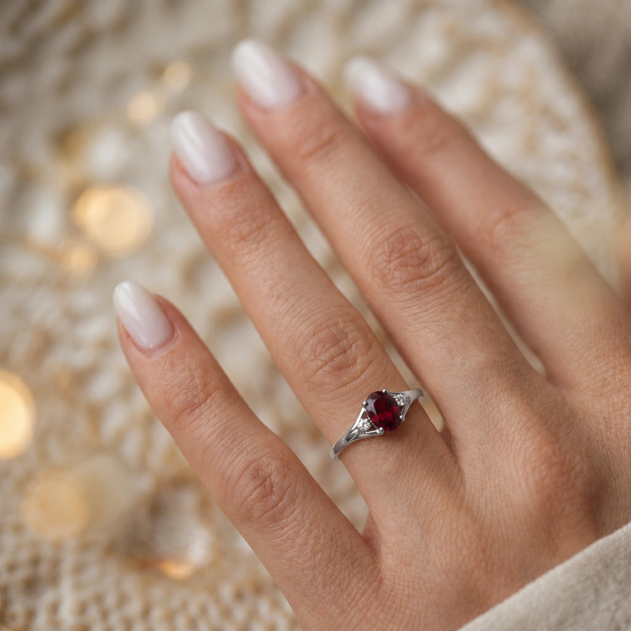 White Gold Celeste Ring Garnet 10K — Ernesta