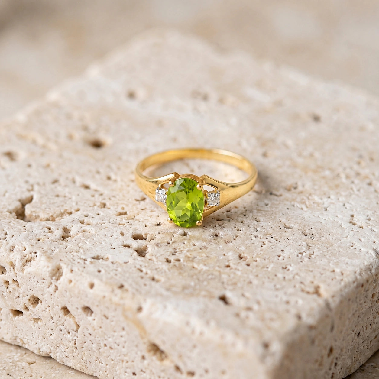 Yellow Gold Celeste Ring Peridot 10K — Ernesta