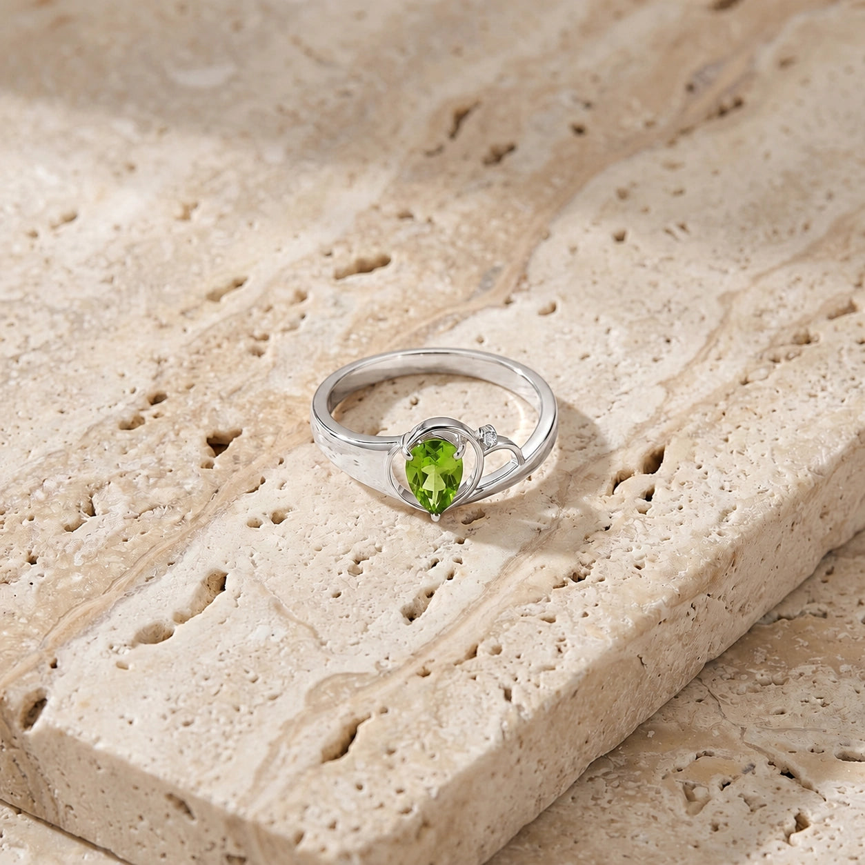 White Gold Diamond & Peridot — Isabella