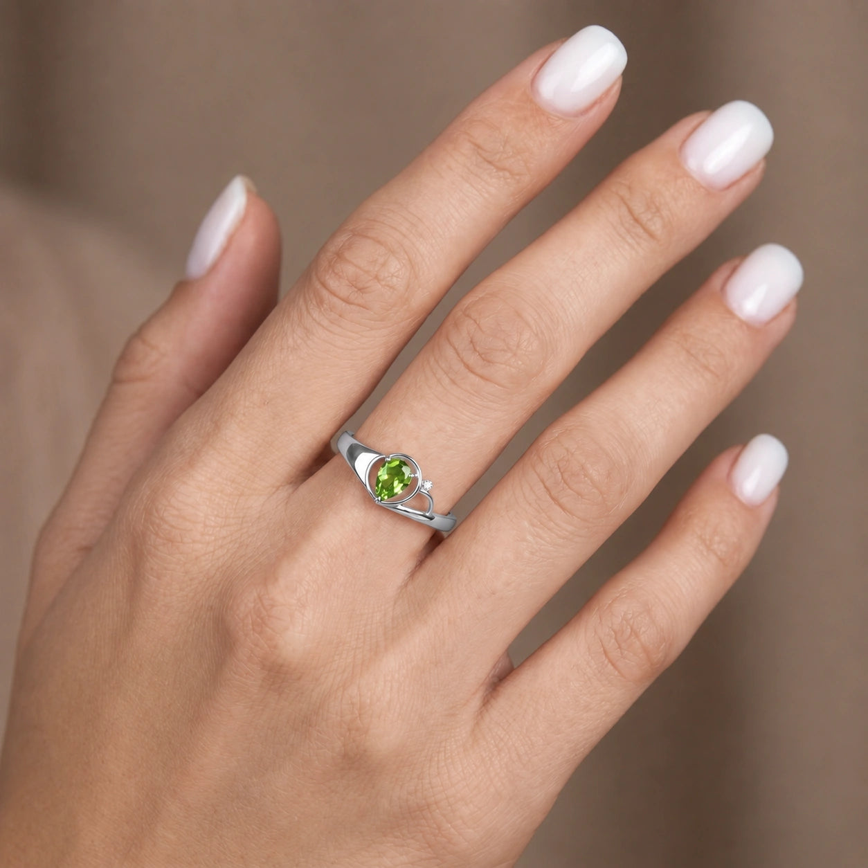 White Gold Diamond & Peridot — Isabella