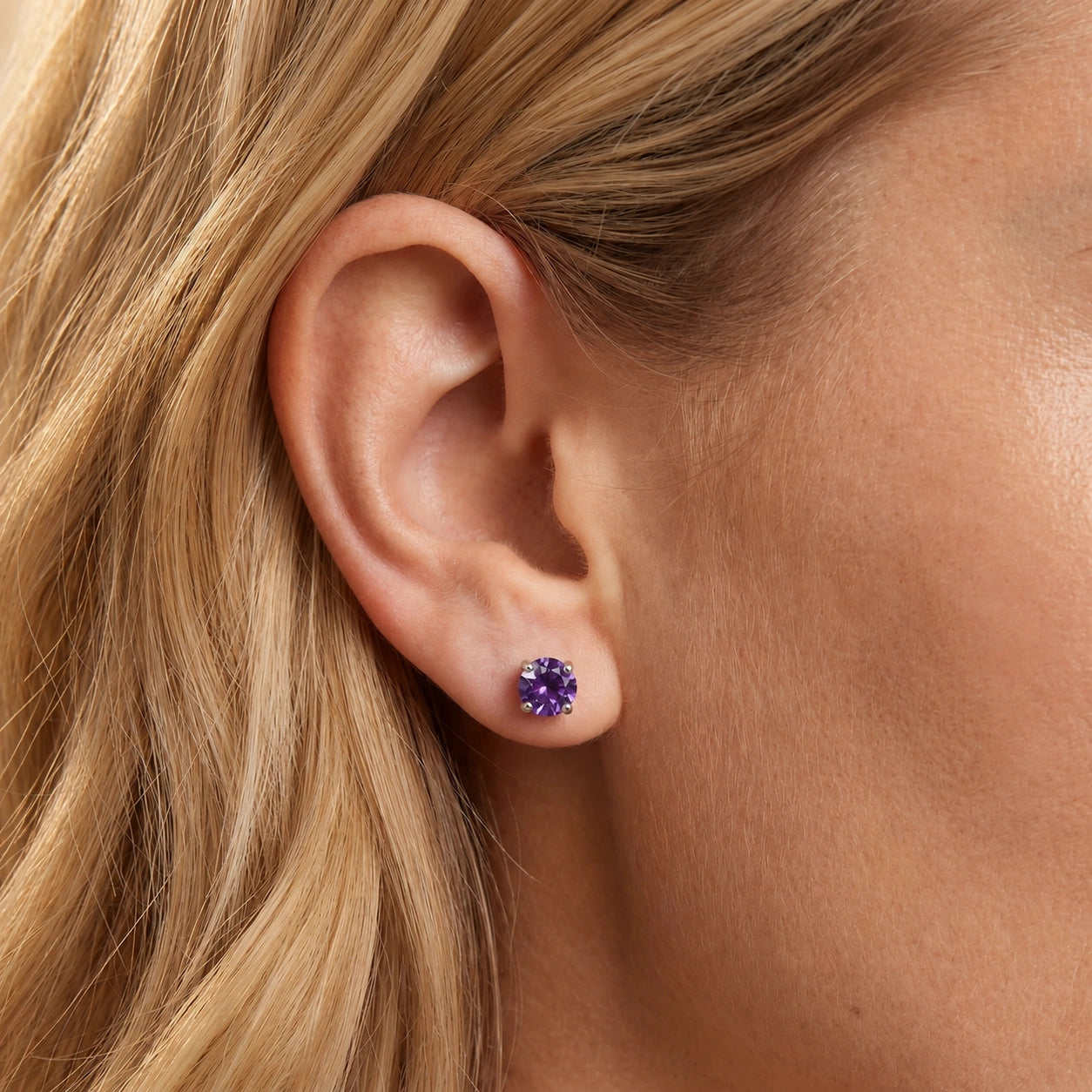 White Gold Petal Earrings Amethyst 10K — Luna