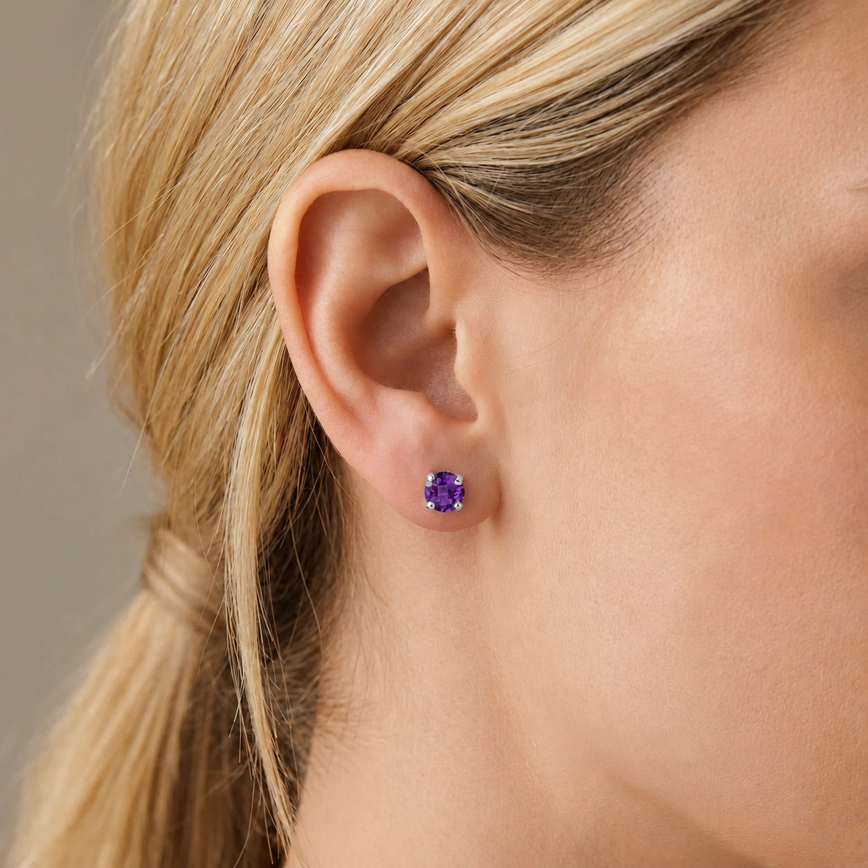 White Gold Petal Earrings Amethyst 10K — Luna