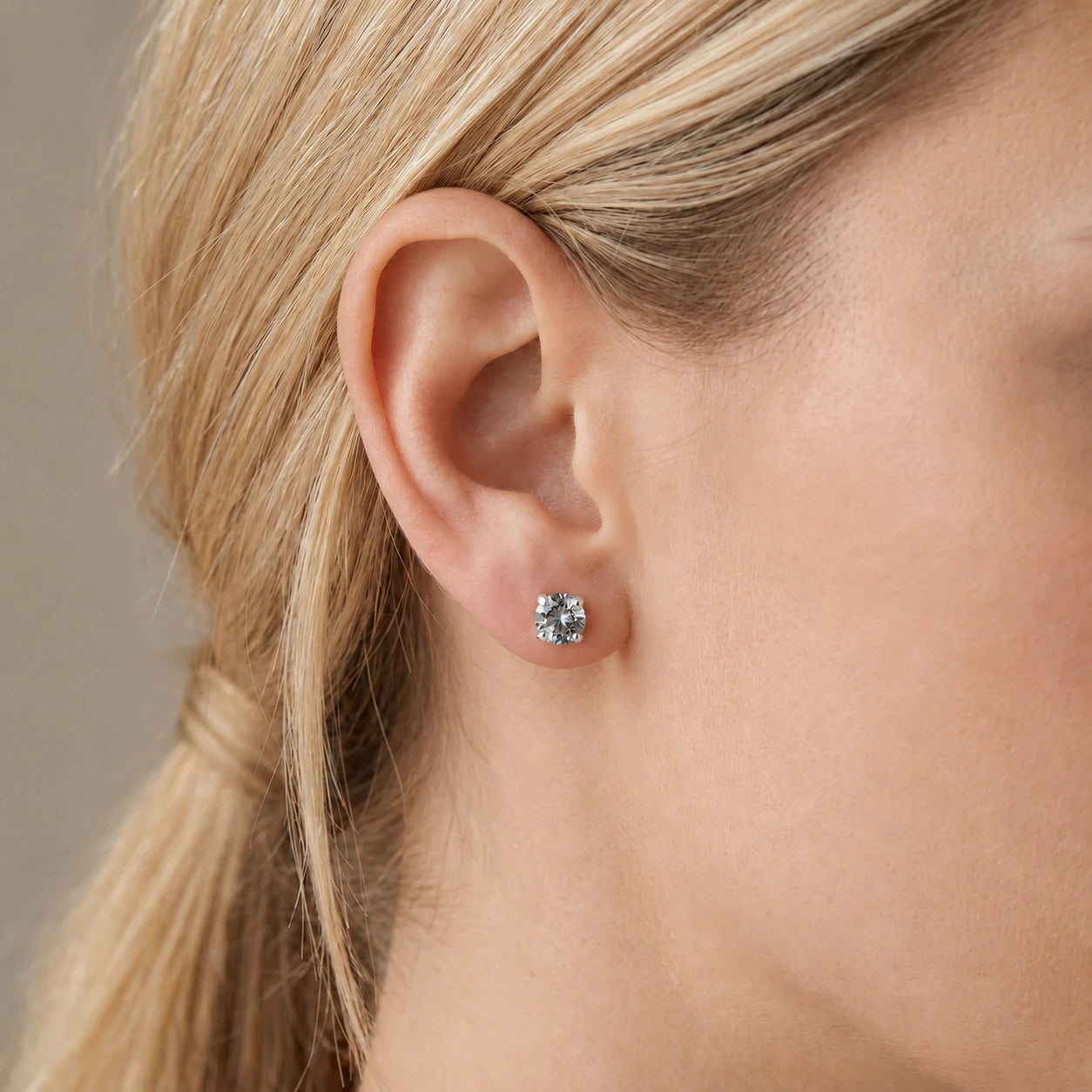 White Gold Petal Earrings Aquamarine 10K — Luna