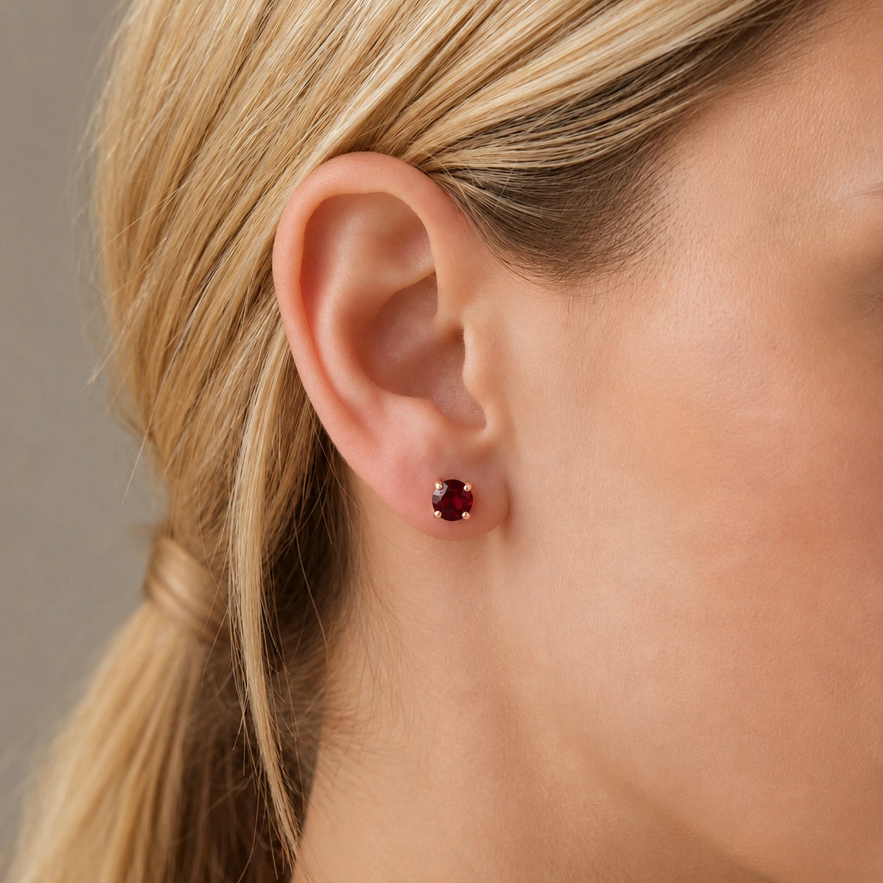 Rose Gold Petal Earrings Garnet 10K — Luna
