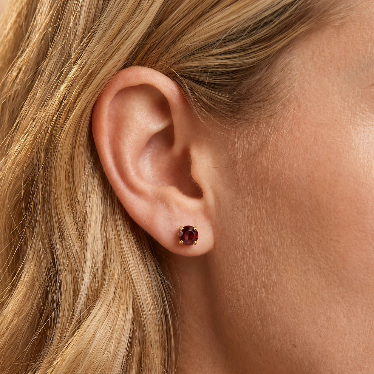 Yellow Gold Petal Earrings Garnet 10K — Luna