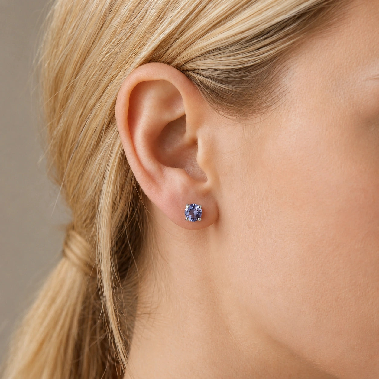 White Gold Petal Earrings Tanzanite 10K — Luna