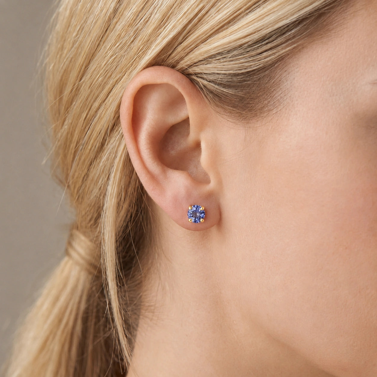 Yellow Gold Petal Earrings Tanzanite 10K — Luna