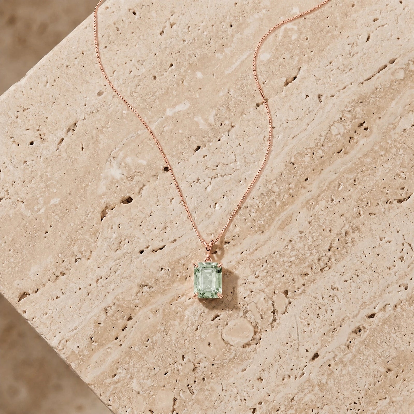Rose Gold Belle Necklace Emerald 10K — Isaura