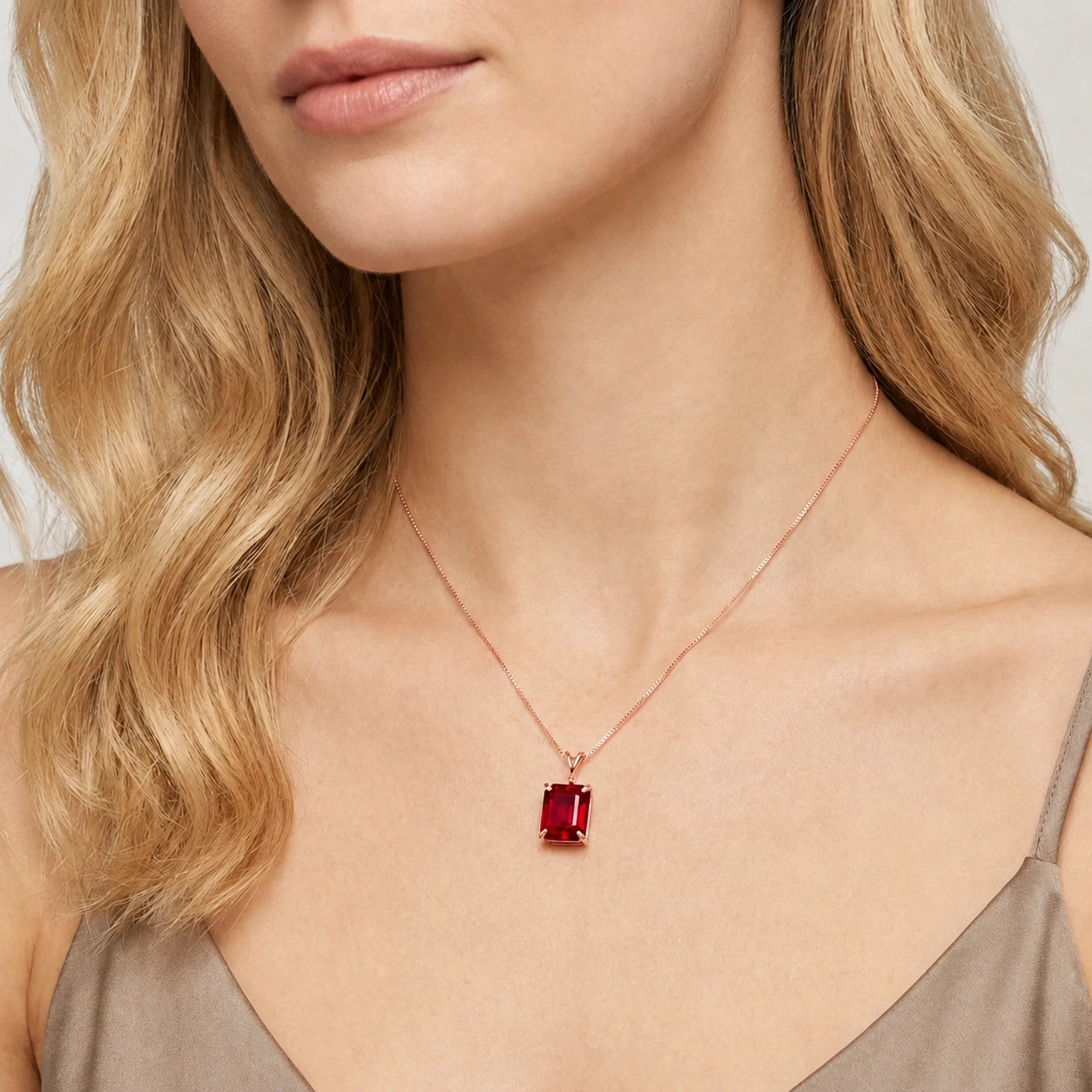 Rose Gold Belle Necklace Garnet 10K — Isaura