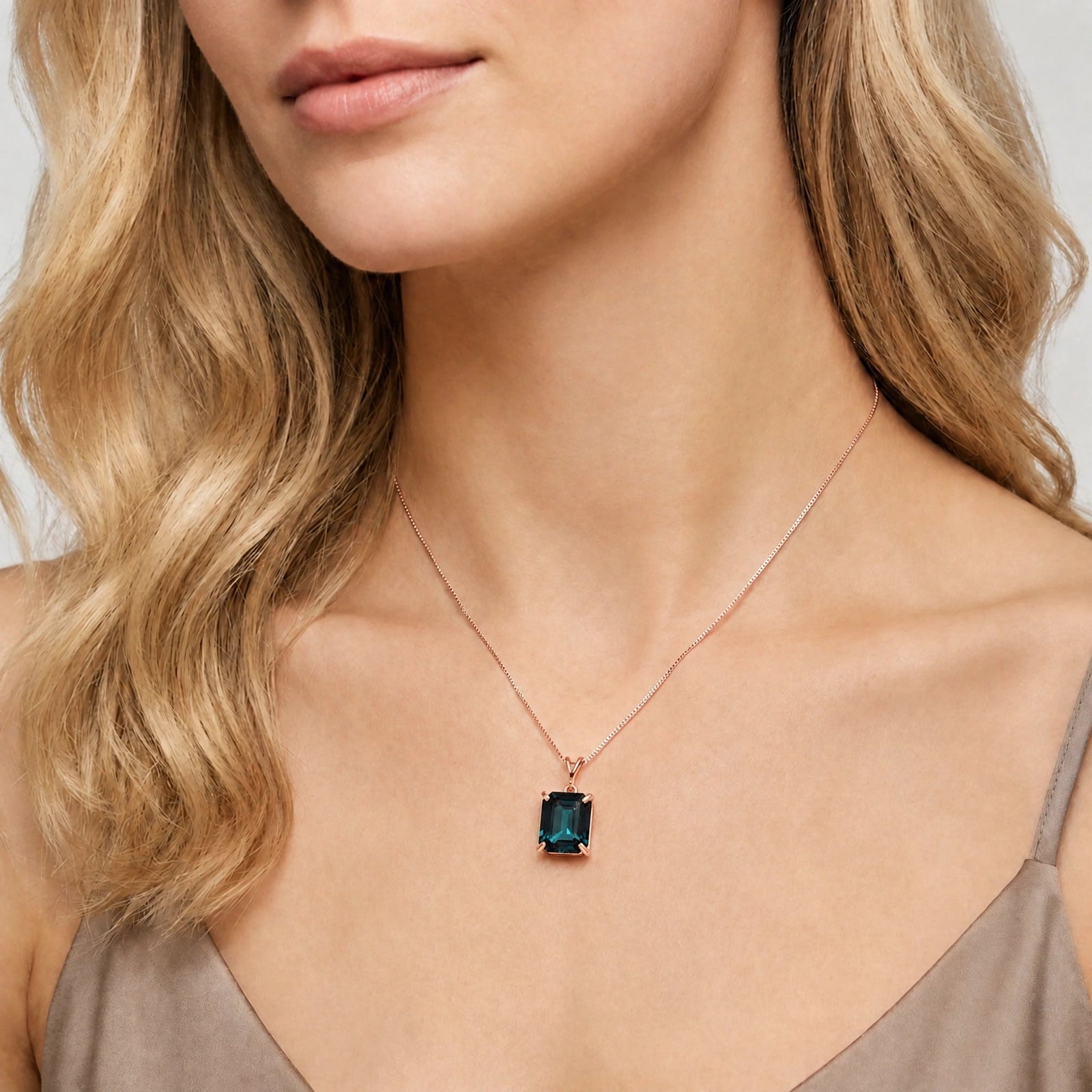 Rose Gold Belle Necklace Sapphire 10K — Isaura