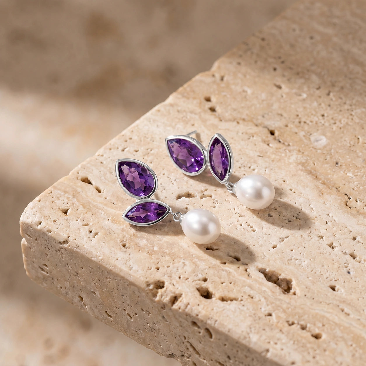 White Gold Amethyst & Pearl — Isodora