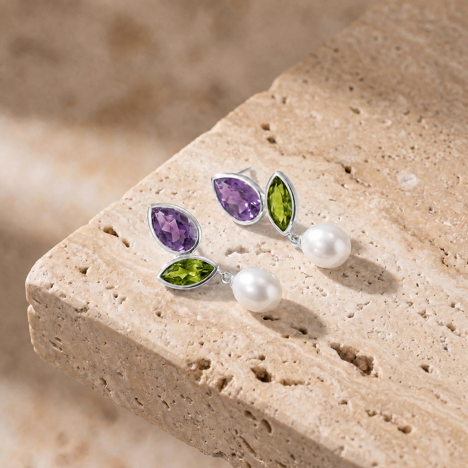 White Gold Pearl & Peridot & Amethyst — Isodora