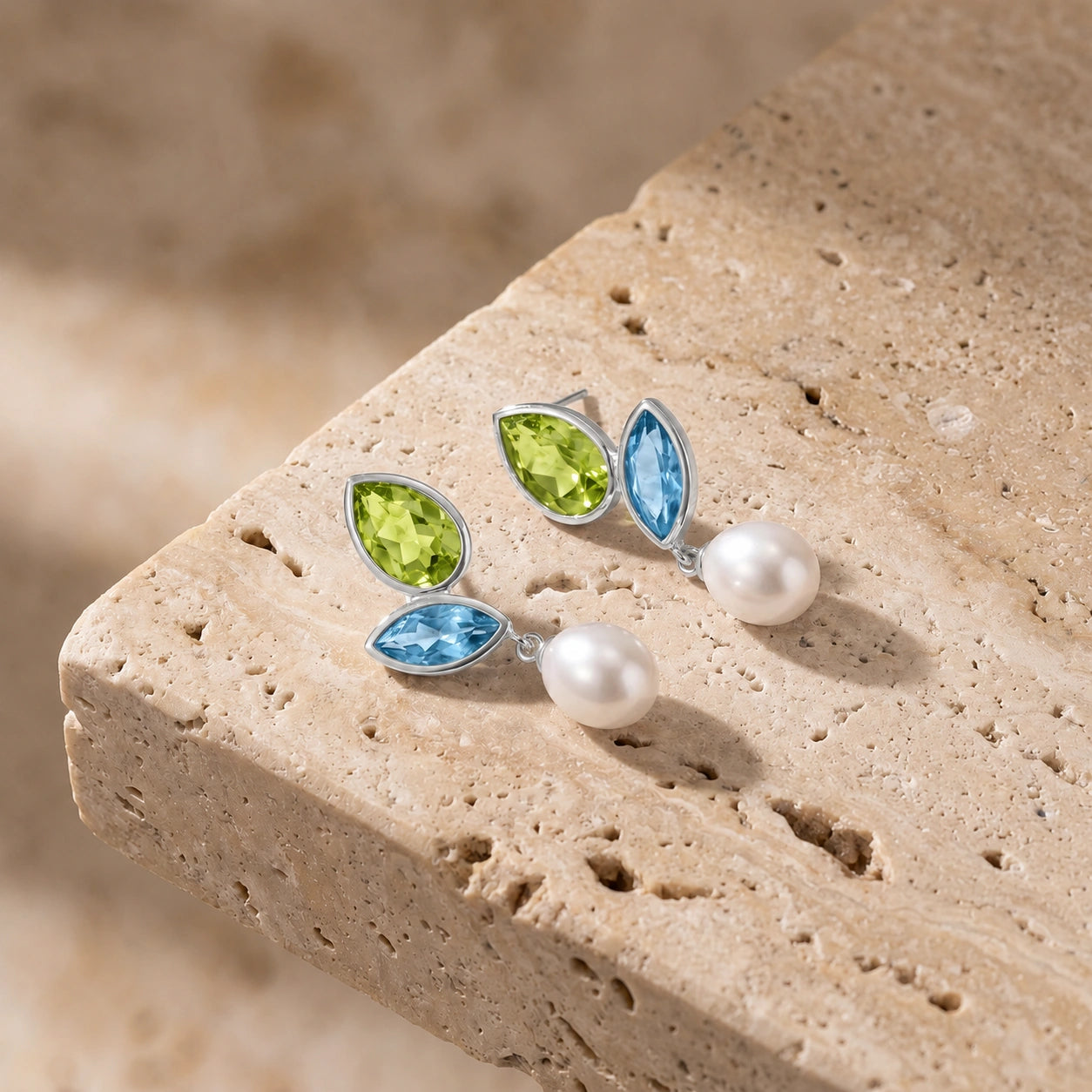 White Gold Pearl & Peridot & Blue Topaz — Isodora