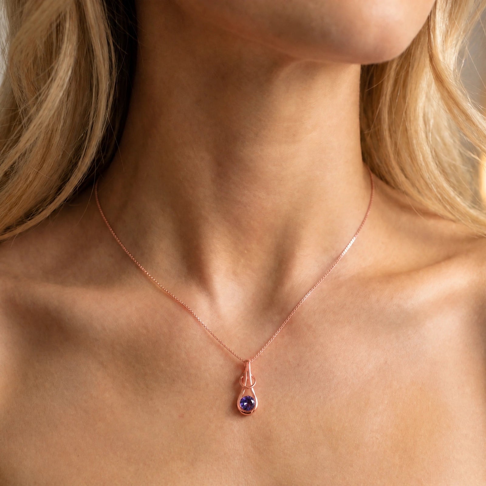 Rose Gold Pendant Necklace Amethyst 10K — Serafina