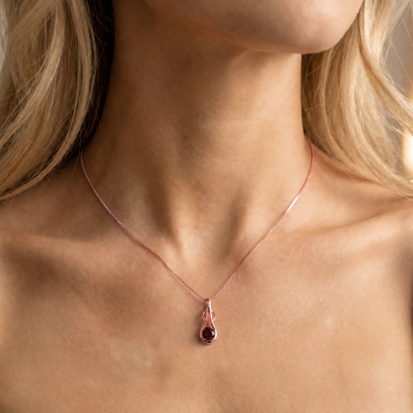 Rose Gold Pendant Necklace Garnet 10K — Serafina