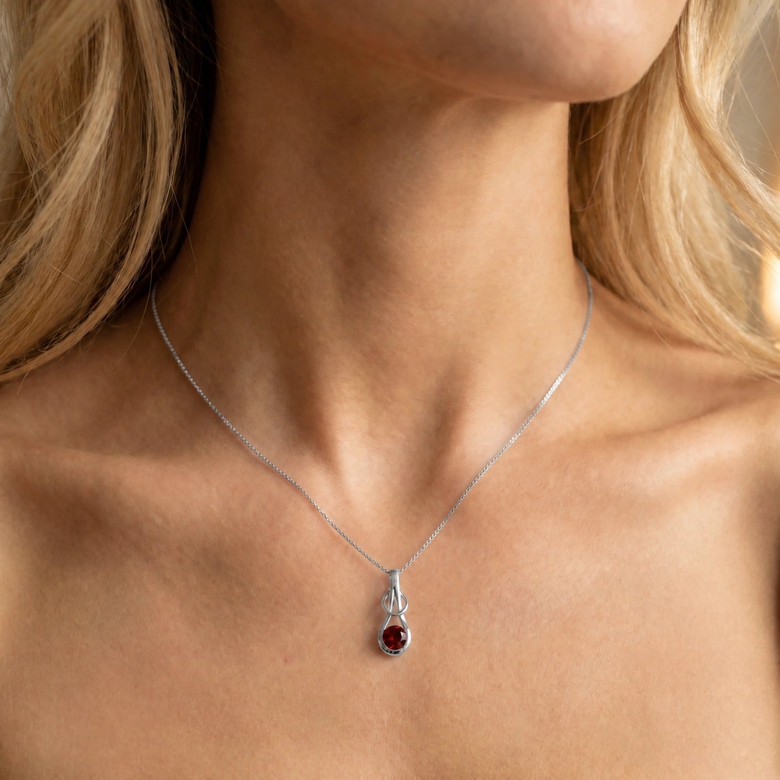 White Gold Pendant Necklace Garnet 10K — Serafina