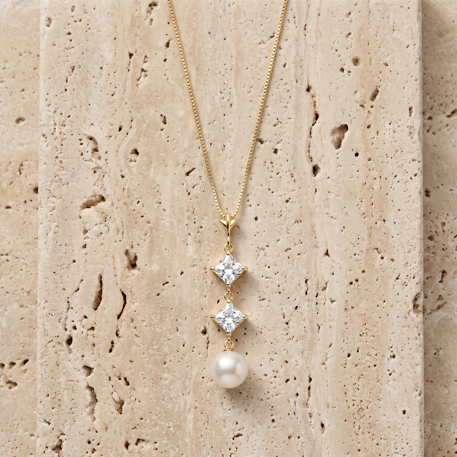 Yellow Gold Pendant Necklace Pearl 10K — Mimosa