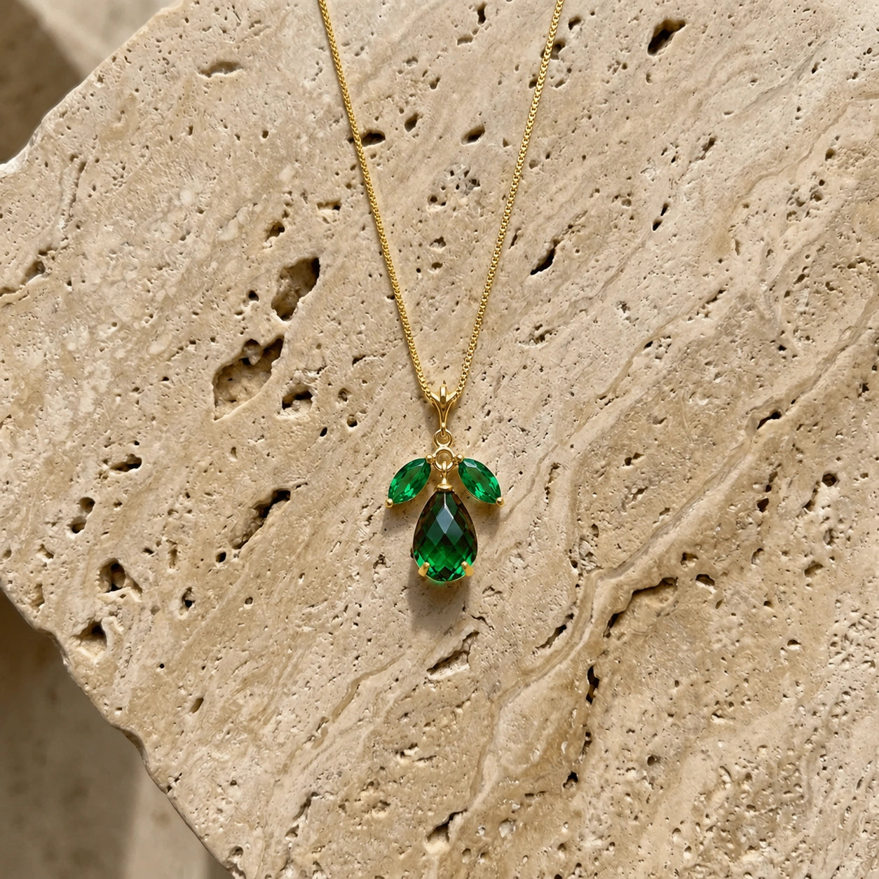 Yellow Gold Necklace Blue Topaz 10K — Laura