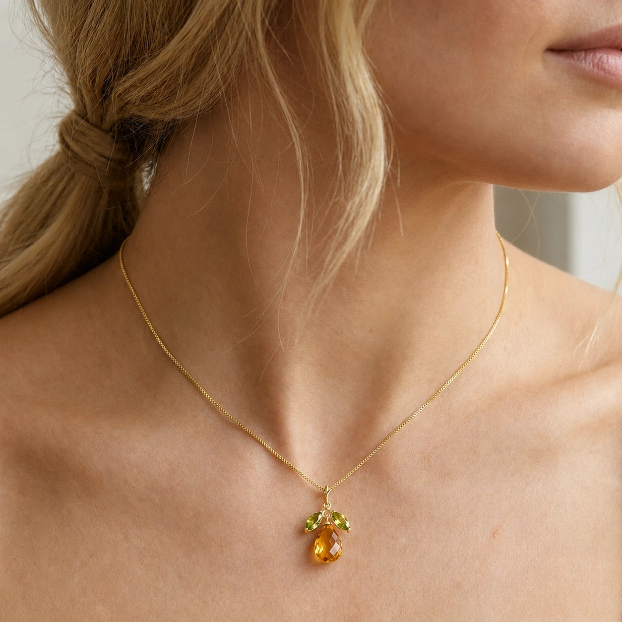 Yellow Gold Necklace Blue Topaz 10K — Laura