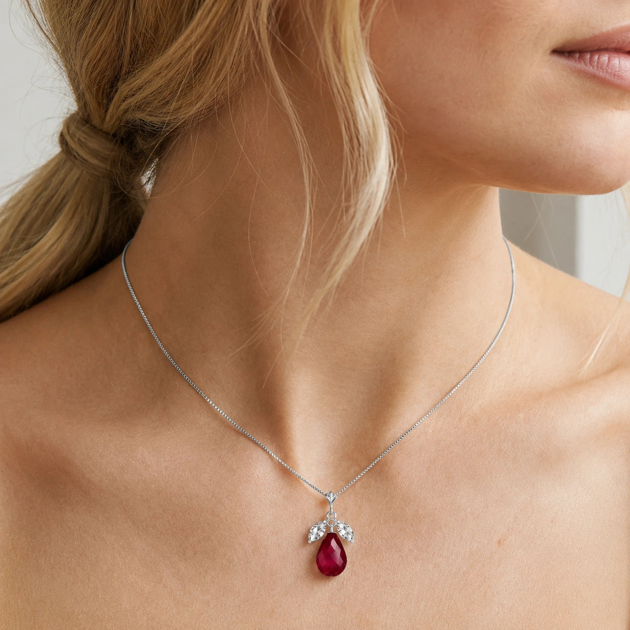 White Gold Necklace Citrine 10K — Laura
