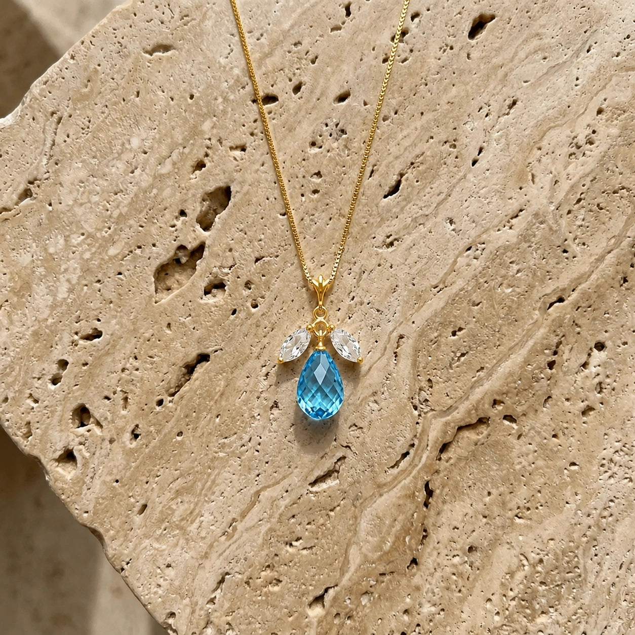 Yellow Gold Necklace Sapphire 10K — Laura