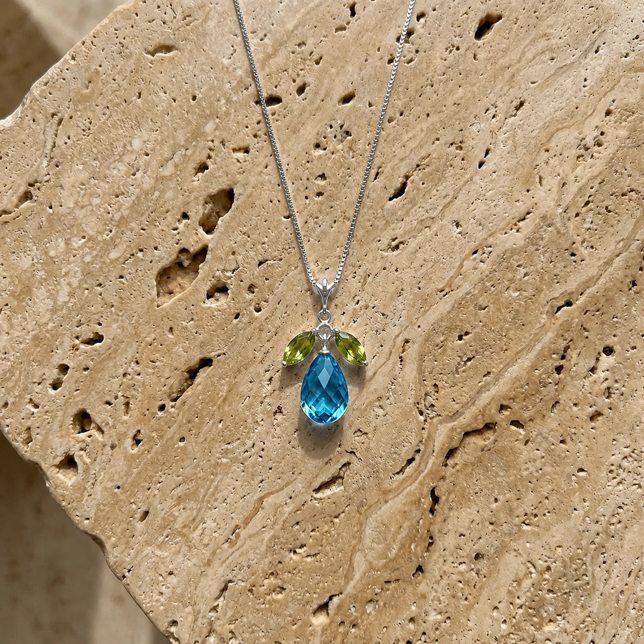 White Gold Necklace White Topaz 10K — Laura