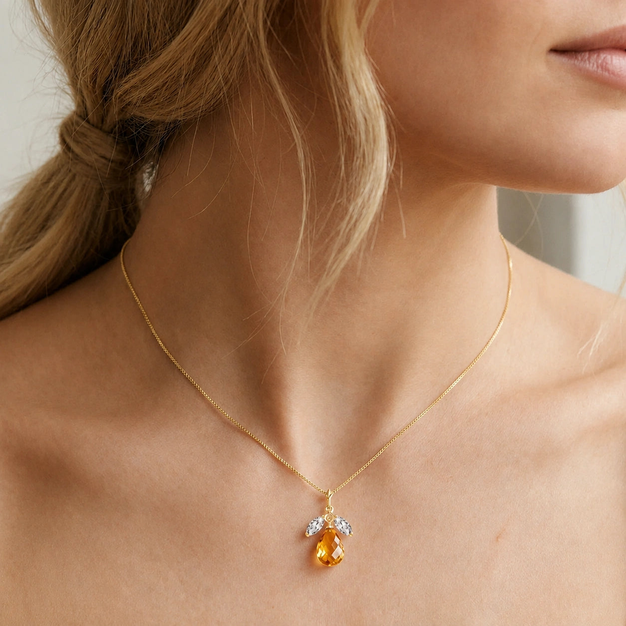 Yellow Gold Necklace White Topaz 10K — Laura
