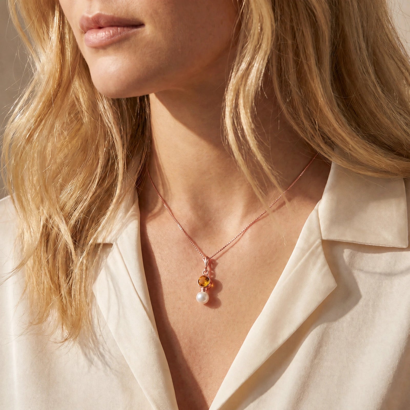 Rose Gold Rose Necklace Emerald 10K — Laura