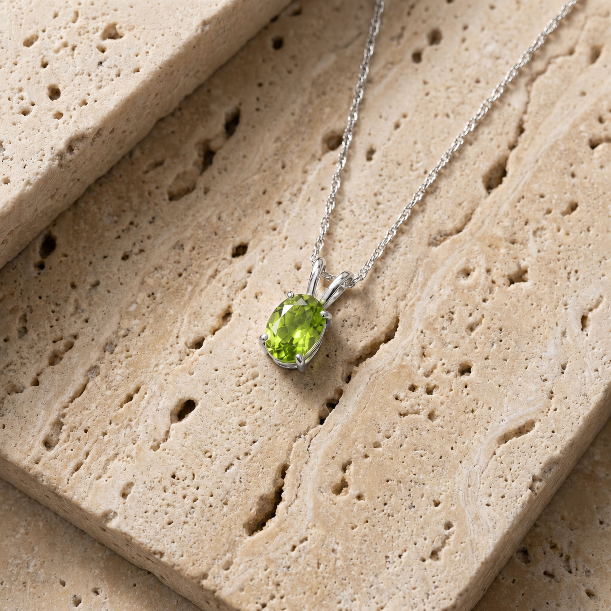 White Gold Belle Necklace Emerald 10K — Mimosa